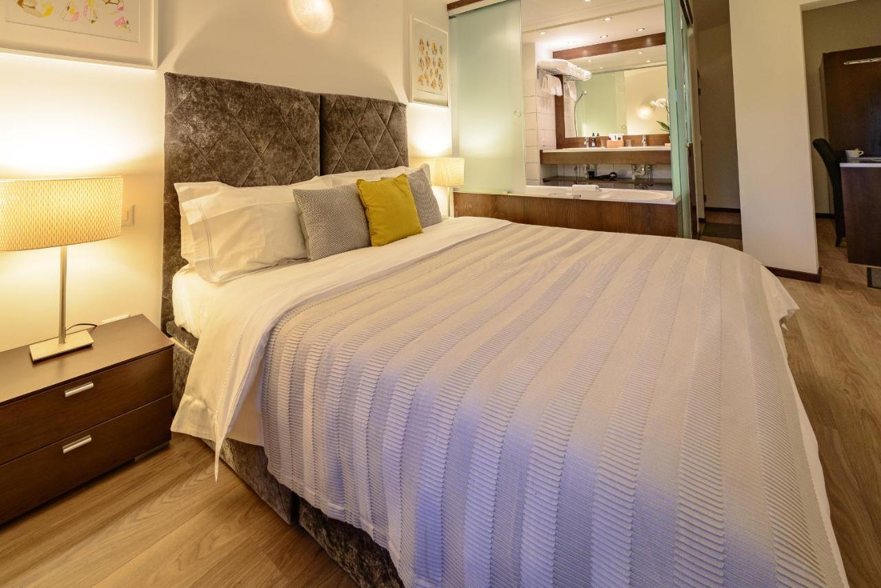 Central Hotel Верб'є Екстер'єр фото