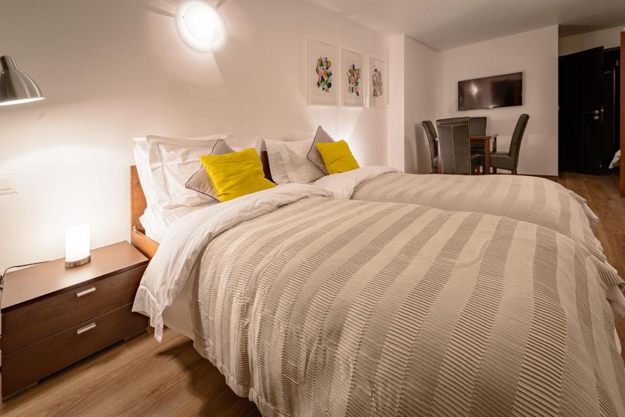 Central Hotel Верб'є Екстер'єр фото