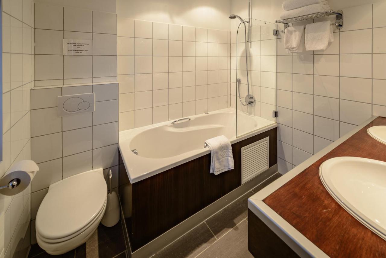 Central Hotel Верб'є Екстер'єр фото
